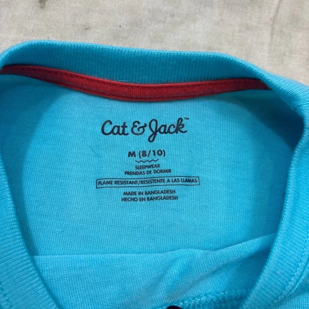 New without Tags Cat & Jack Dinosaur Print Two Piece Pajama‎ Set Medium 8/10